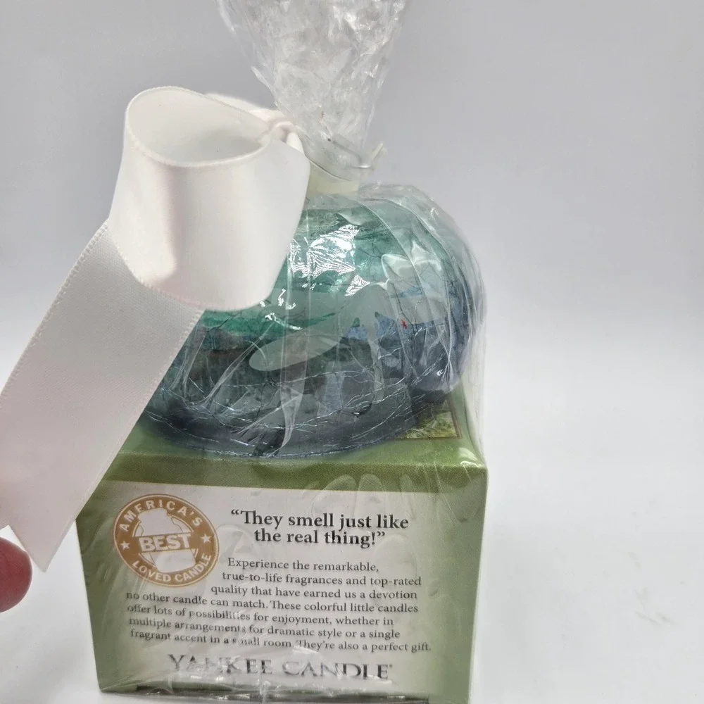 Retired Yankee Candle‎ Meadow Showers 12 Tea Light Candle Gift Set W Holder New